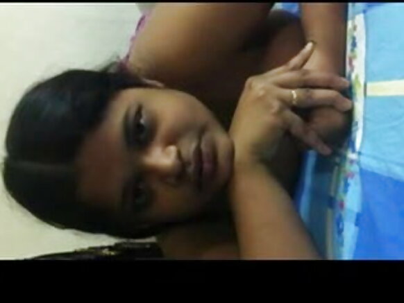 Desi bangla girl shamarran hindi camera sexy keessatti muuxannoo walqunnamtii saalaa banaa qooddatti