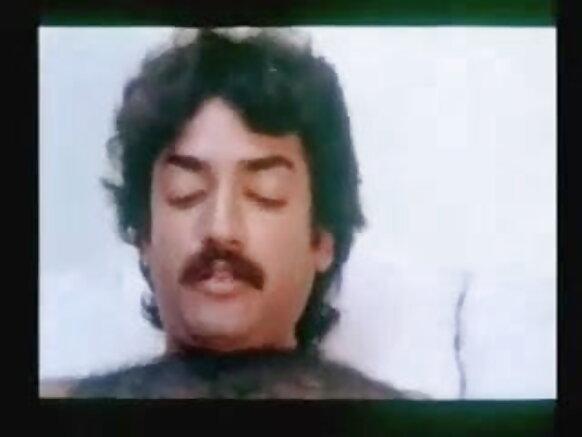 Bharat Shakeela Scene Topless Afaan Ingilizii Sexy Viidiyoo Fakkii Biluu