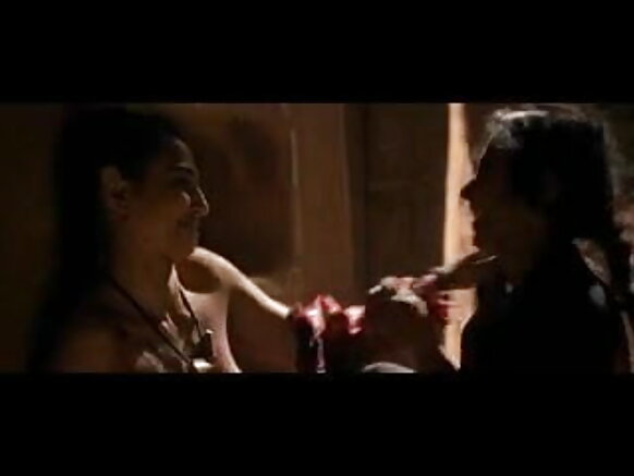 Radichika Apte boobs ishee english sexy sexy patch mobile keessatti agarsiisti
