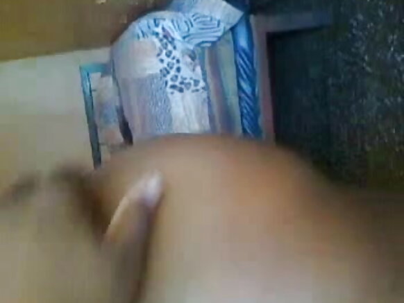 Jaalalleen hiriyyaa tokkoo uffata ishee akka baafattu gaafatamee mobaayilli harma ishee saaxilee jira