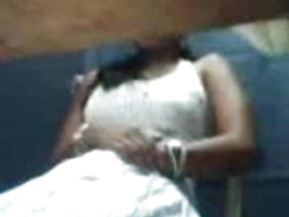 Intala Hindii saayibarii keessatti masturbate gochuu sexy movie hd cybercafe