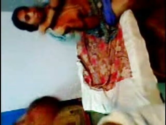 Desi aunty abbaa warraa isheetiin wal qunnamtii saalaa raawwatte madrasi sexy film