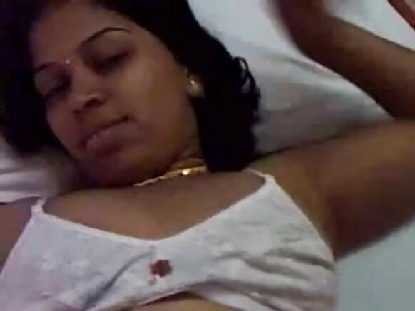 Agarsiisa qullaa Aunty Kerala Kibba Hindii keessatti Aunty Kerala