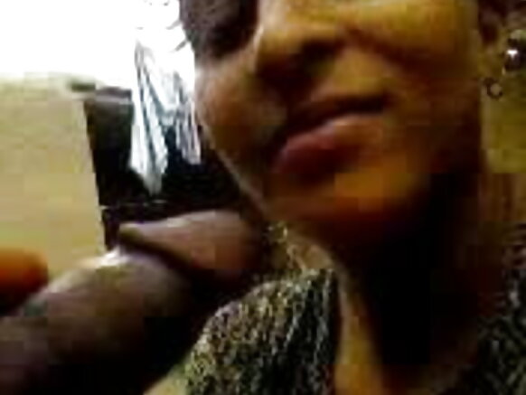 Intala ganda Hindii mana fincaanii Hindii keessatti xuuxuu sexy hindi video movie + suuraa dhiqannaa