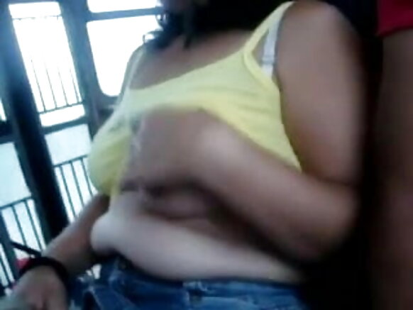 Public Bus .. Yeroo addaan citee .. Hindi Harma Uummataa Novio Puts Sexy Tits Pussy