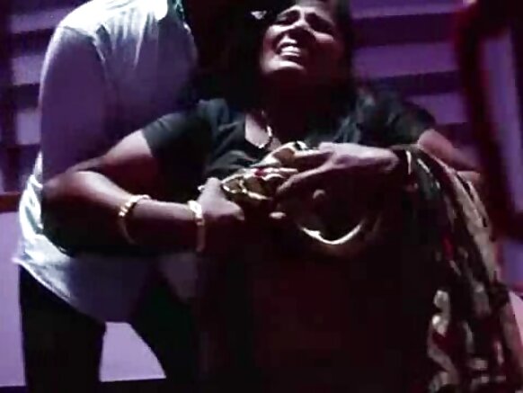 S.Indian Busty Mallu Aunty Diver Massage Ishee Aduu Leone Waliin Walqunnamtii Saalaa Viidiyoo Film Diver
