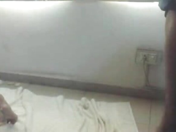 Bhabhi hojii qusachuu fi hogganaa ishee waliin saalqunnamtii raawwachaa jirti sexy full video movie