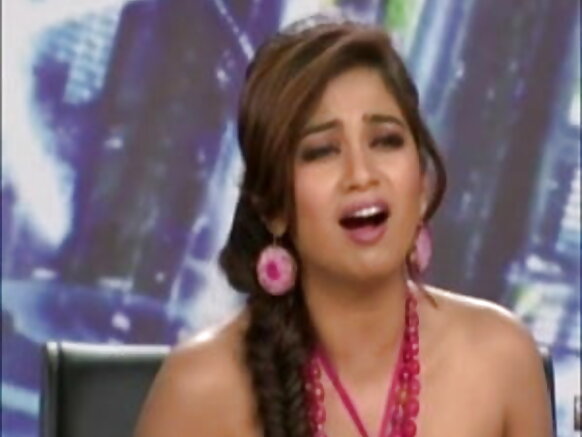 Weellistuun Hindii Shreya Ghoshal sagantaa televijiinii fiilmii sexy irratti boobs ho'aa agarsiiste