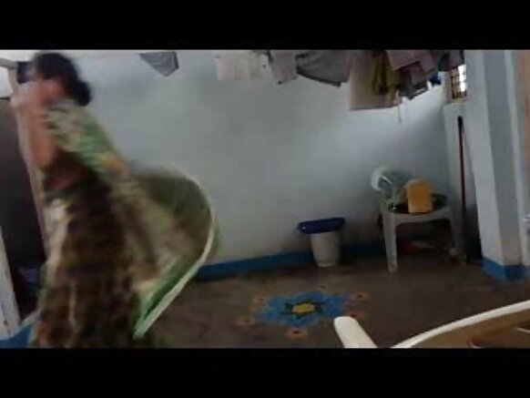Fakkii Hindii sexy aunty uffata jalatti maxxantee osoo uffachuu