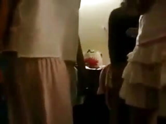 Shamarran Yuunivarsiitii xxx agarsiisa shamarree sexy in hindi
