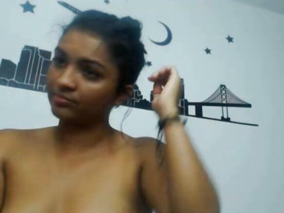 Hiriyaa - haadha manaa sexy viidiyoo sexy fuula irratti fiiguu jaallatti