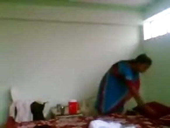 absolutely hollywood sexy video fiilmii dhugaa..chudai hojjettuu manaa hojjettuu manaa india