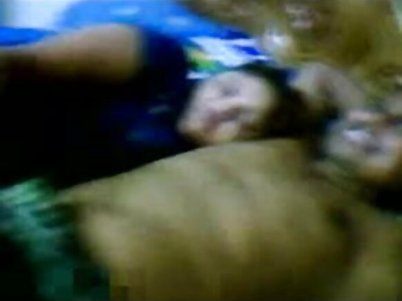 Desi aunty ollaa ishee waliin wal qunnamtii saalaa raawwatte 2 sexy photos in hindi