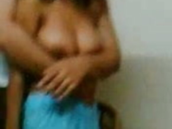 indian bf fiilmii sexy boobs guddaa