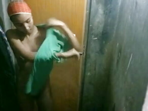 Intala shawaariin keessa jirtu viidiyoo bifa diimaa sexy ta'een mobaayila ollaa isheetiin qabamte