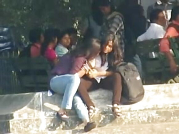 Lesbians Hindii sexy in hindi dhungatu, ummata duratti dhungatu