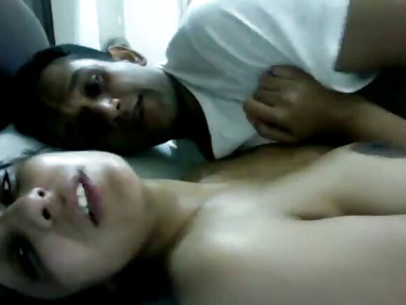 Ultra sexy movie bf hot - viidiyoo walqunnamtii saalaa taphattuu paki mira naveed waliin kutaa 2ffaa
