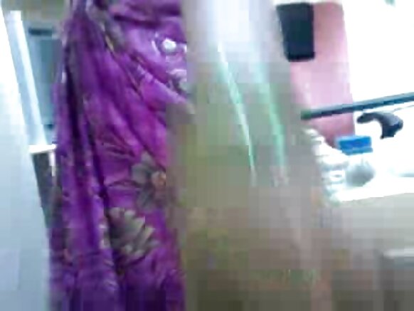 Raawwii hojjettuu manaa koo india fiilmii sexy in hindi kennuu