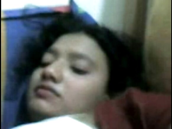 Bhabhi abbaa warraa ishee harma ishee qaalii akka xuuxu gaafatti Bhojpuri film sexy video