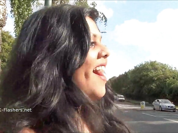 Hindii amateur bbw ala dhungachuu addaan citee fi voyeur ala sexy photo