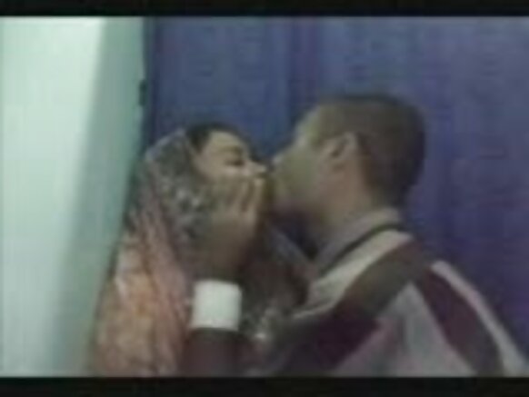 dargaggeessa desi bhojpuri sexy video movie hiriyoonni gaa'elaa cybercafe keessatti walqunnamtii saalaa raawwachuu dargaggoonni hiriyoonni gaa'elaa cabin