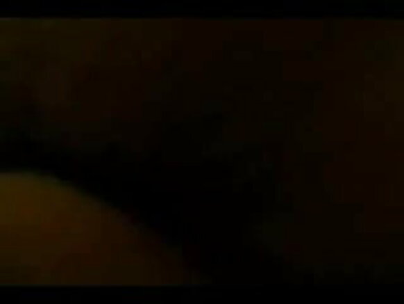 desi hindi filmii sexy aunty kavita mamja kutaa koo hoteela desi keessatti