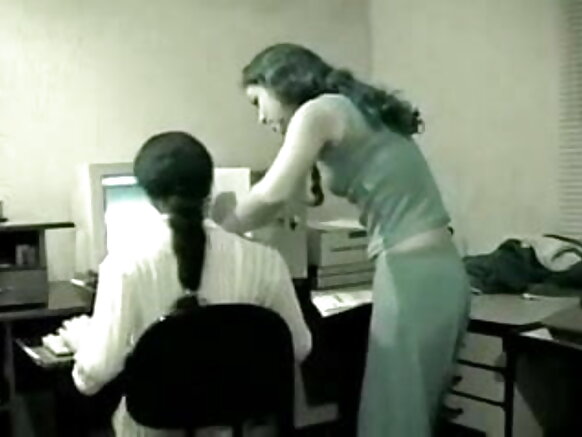 Homemade Lesbian Office Video Fiilmii Fakkii Qoosaa