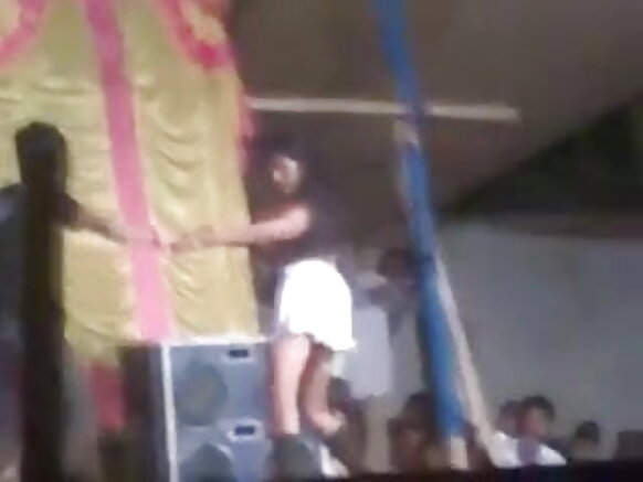 Intalti Hindii qullaa ishee mul'ata ummataa shubbisa sexy viidiyoo seexanaa ummata duratti agarsiisti
