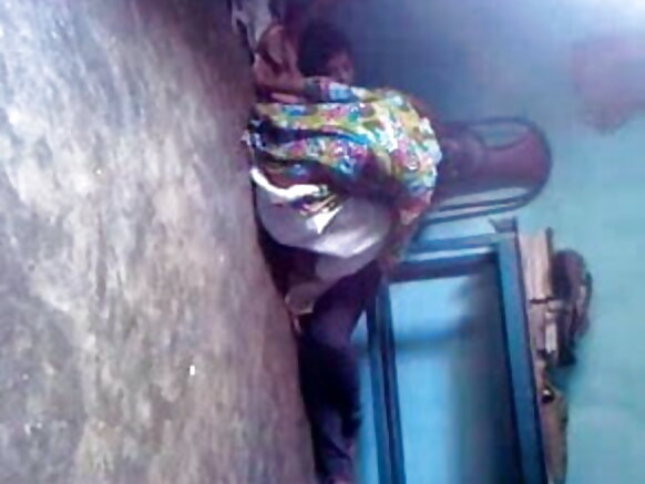 Desi hiriyoonni gaa'elaa akka hiriyoonni gaa'elaatti walqunnamtii saalaa raawwatan qabaman hidden camera sexy movie movie