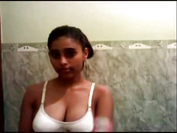 Panadure Nangi, Siriilaankaa, warra qofaa jiraatan. hindi suuraa fiilmii sexy