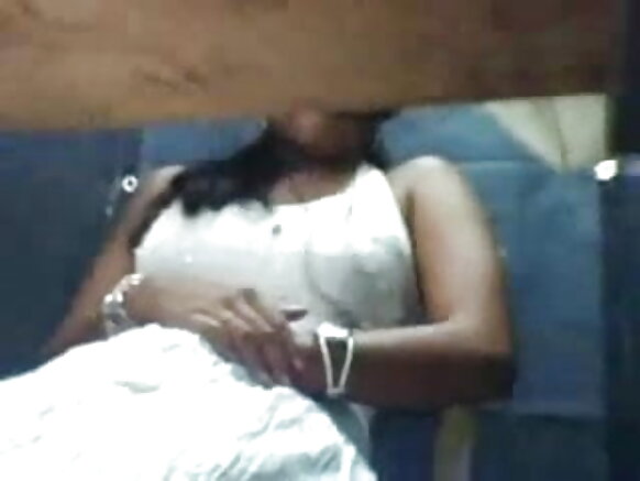 Intalti Hindii Niinaan mana nyaataa keessatti masturbate - by Saanjh