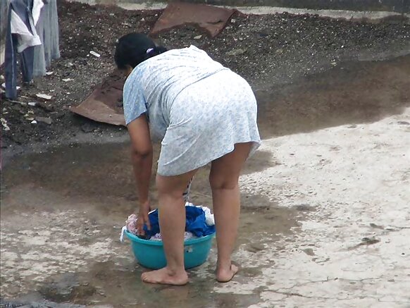 Spy Aunty India - Voyeur Ass Fiilmii Sexy Ilaaluu Barbaaddu - Botin Voyeur