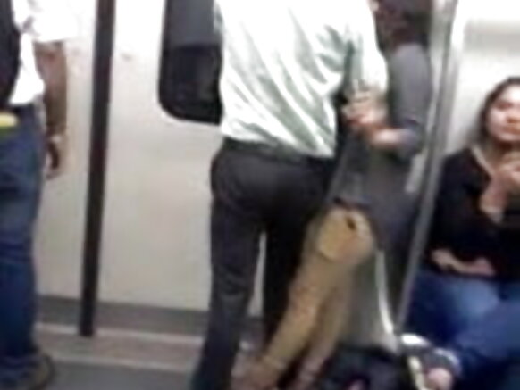 22 Jaalalleewwan abdii kutatan harma jaalallee isaanii dhungatanii dhiibaa sexy movie bhojpuri delhi metro